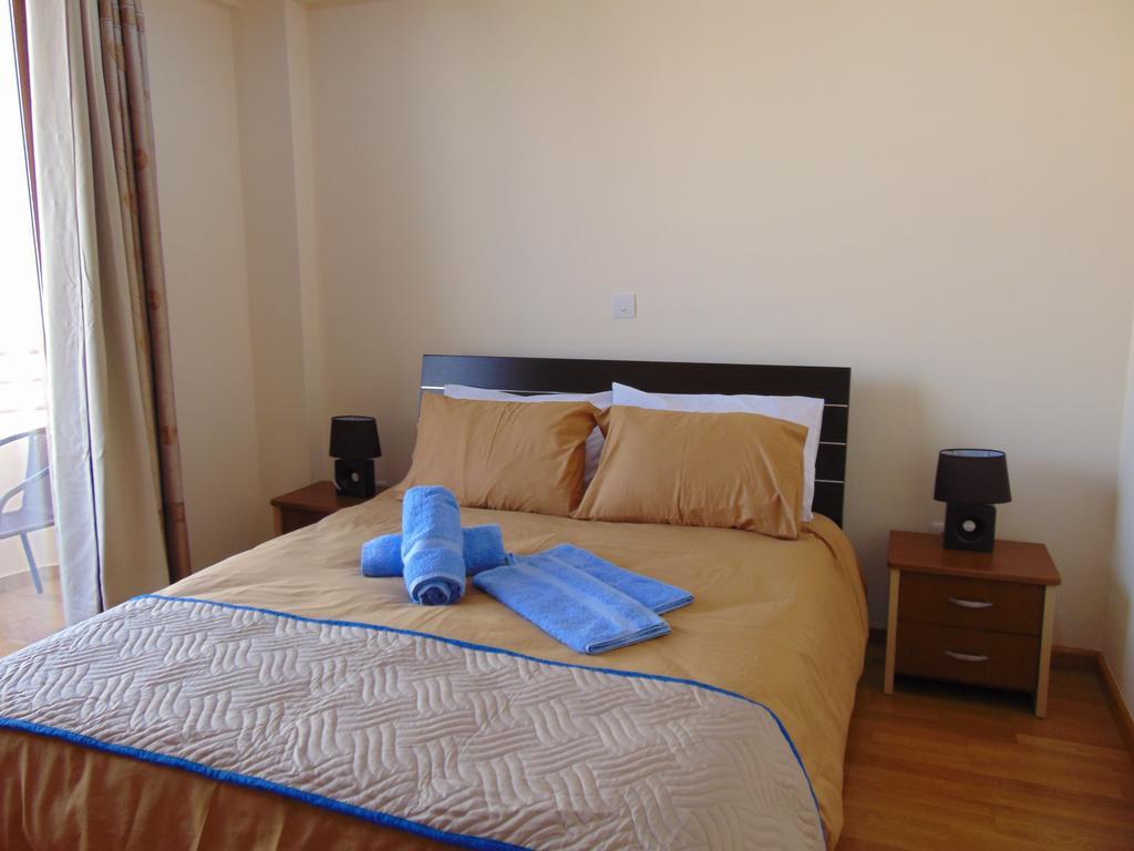 Ithaki Phinikoudes Apartment No. 205 Larnaca Chambre photo