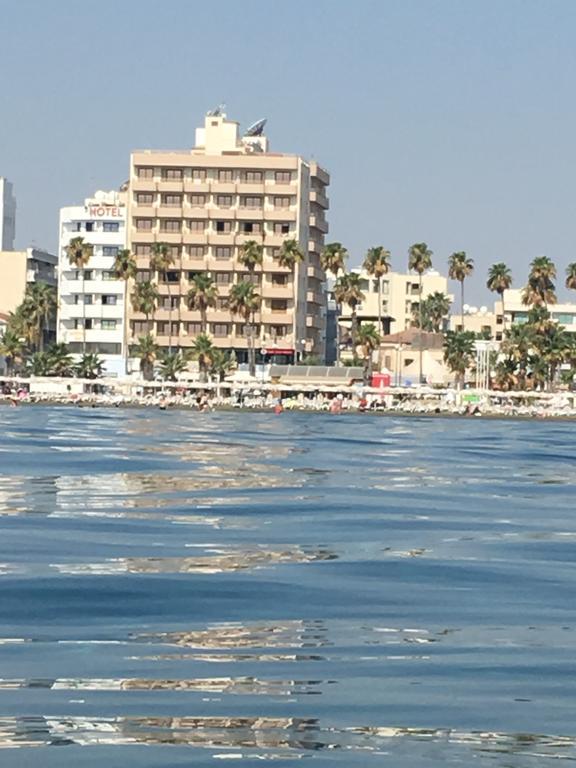 Ithaki Phinikoudes Apartment No. 205 Larnaca Extérieur photo