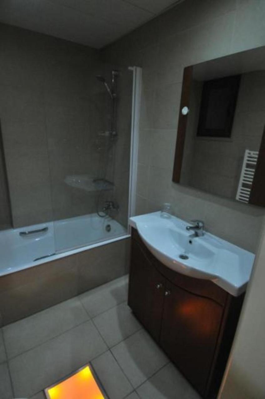 Ithaki Phinikoudes Apartment No. 205 Larnaca Extérieur photo